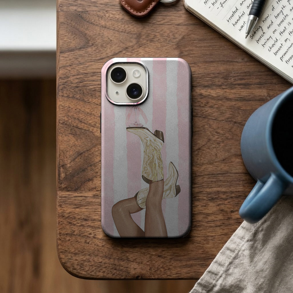 Pembe Çizgili Şapkalı Kadın Telefon Kılıfı K935 mockup 2