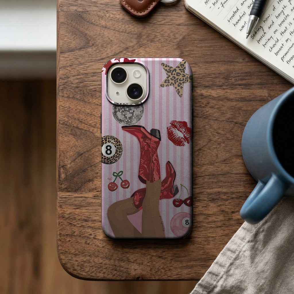 Kırmızı Çizmeli Kirazlı Kolaj Telefon Kılıfı K936 mockup 2