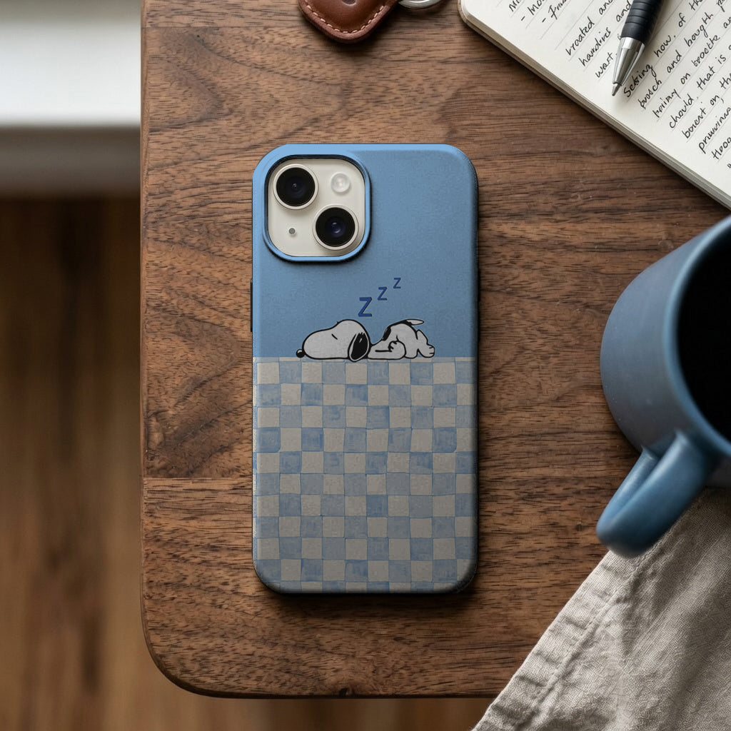 Mavi Kareli Uyuyan Snoopy Telefon Kılıfı K1097 mockup 2