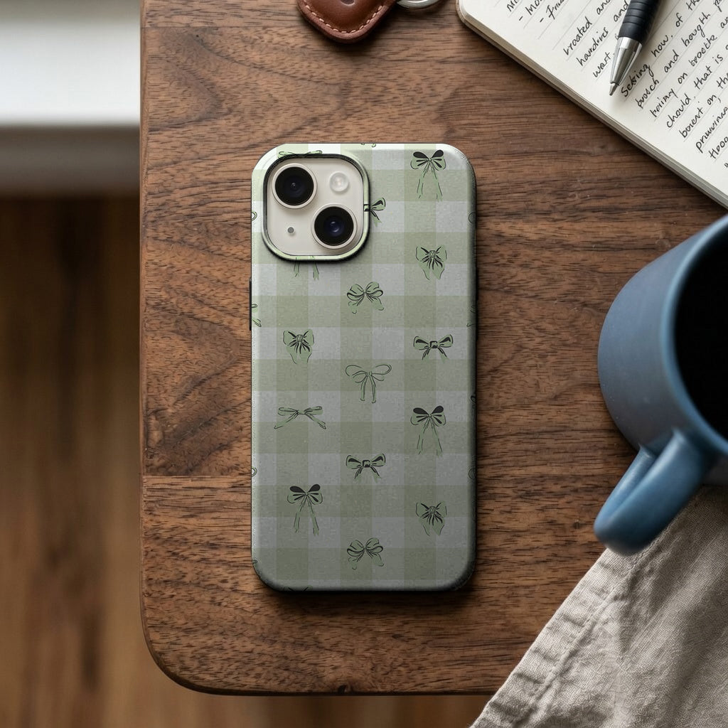 Yeşil Kareli Fiyonk Desenli Telefon Kılıfı K1126 mockup 2